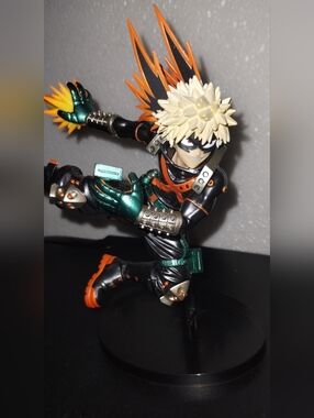 My Hero Academia - The Amazing Heroes Katsuki Bakugo Display Figure W/ Stand